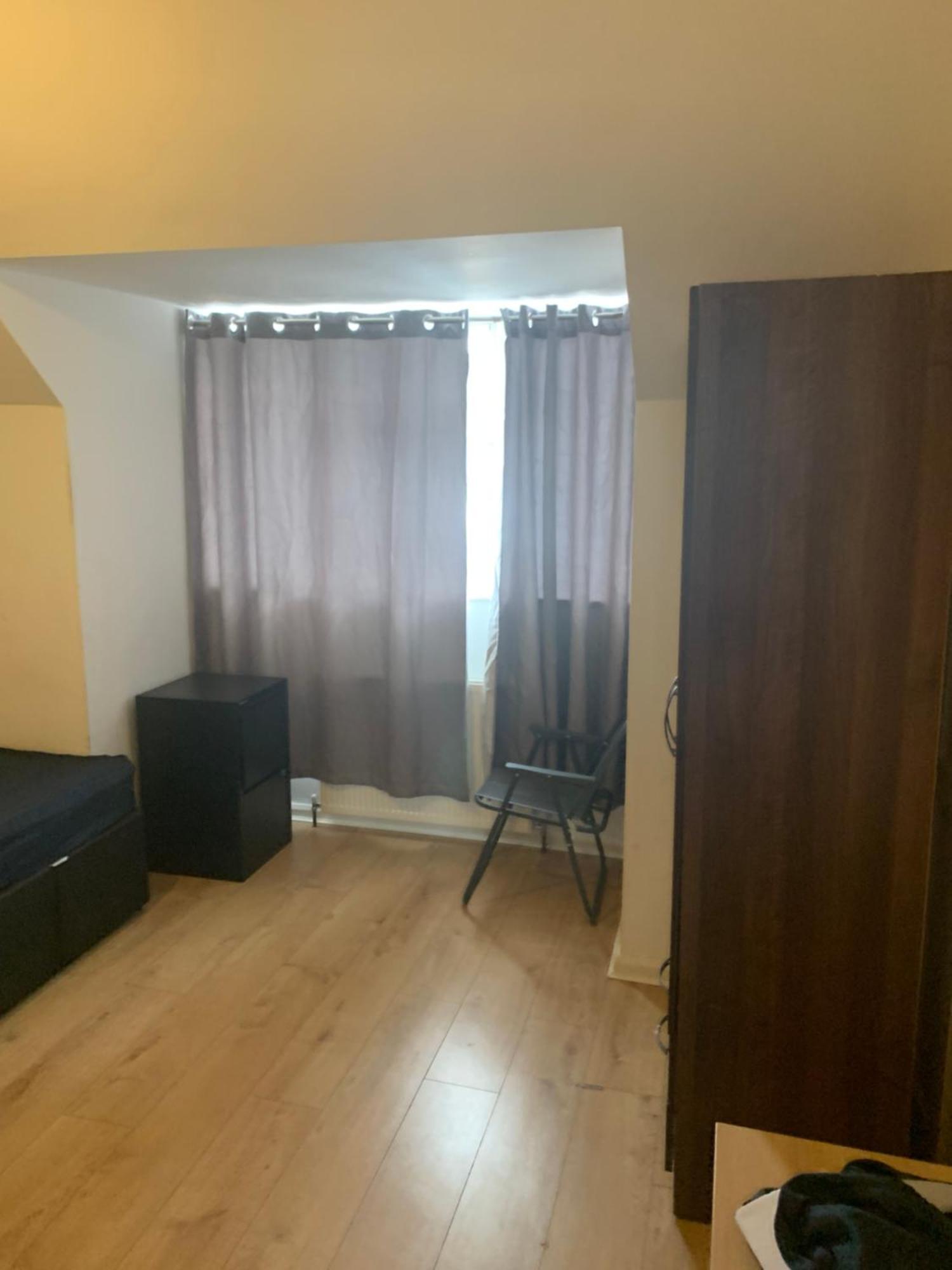 לינה וארוחת בוקר דאגנהאם At Apex House מראה חיצוני תמונה